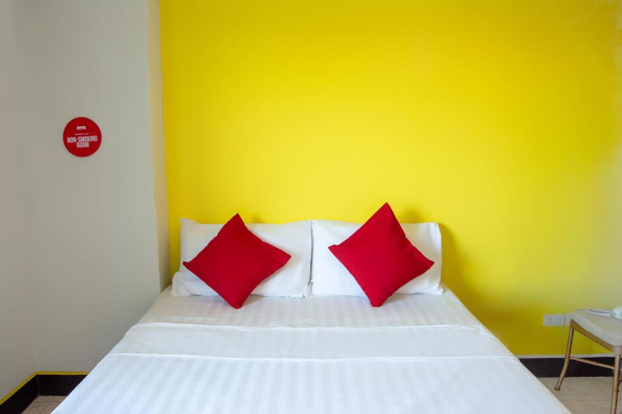 Negrense Suites Bacolod Dış mekan fotoğraf