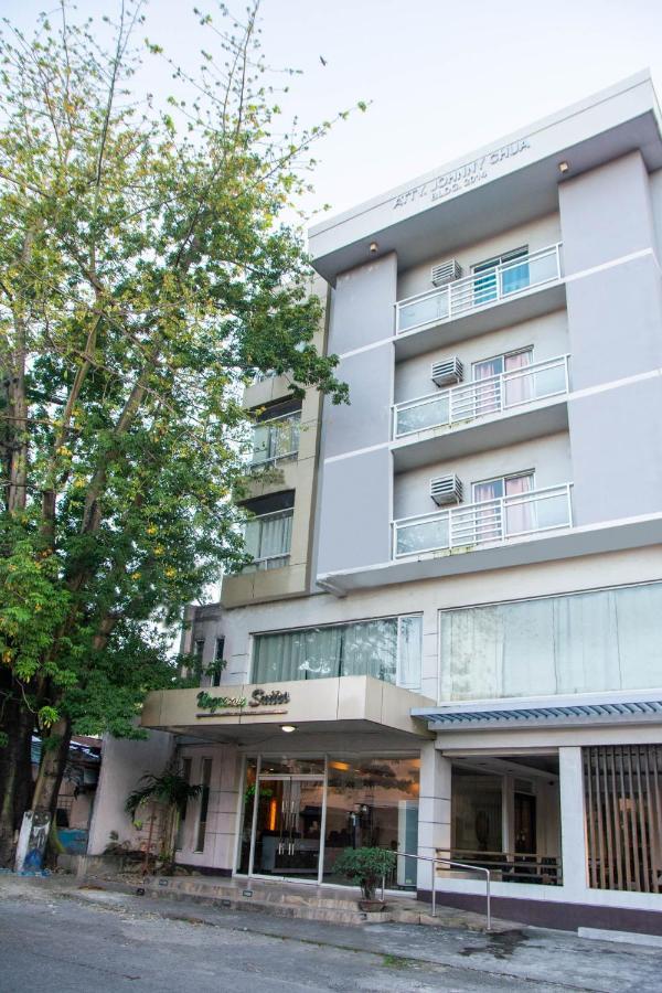 Negrense Suites Bacolod Dış mekan fotoğraf