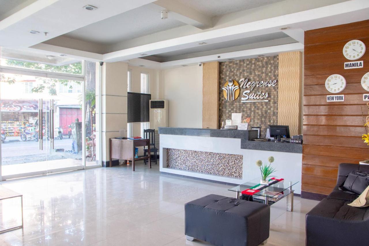 Negrense Suites Bacolod Dış mekan fotoğraf