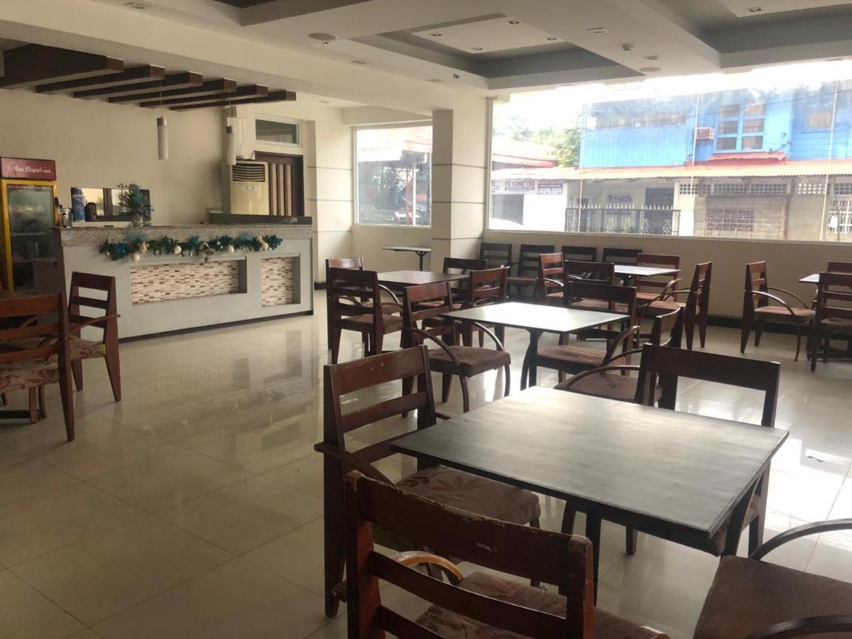 Negrense Suites Bacolod Dış mekan fotoğraf